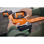 Charger AL 301 EA09-430-5504 Stihl